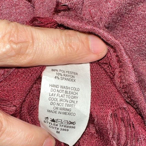 Women's Local Lab Size M Wine 3D Rose Floral Distressed Short Sleeve Shirt Top - Picture 5 of 8